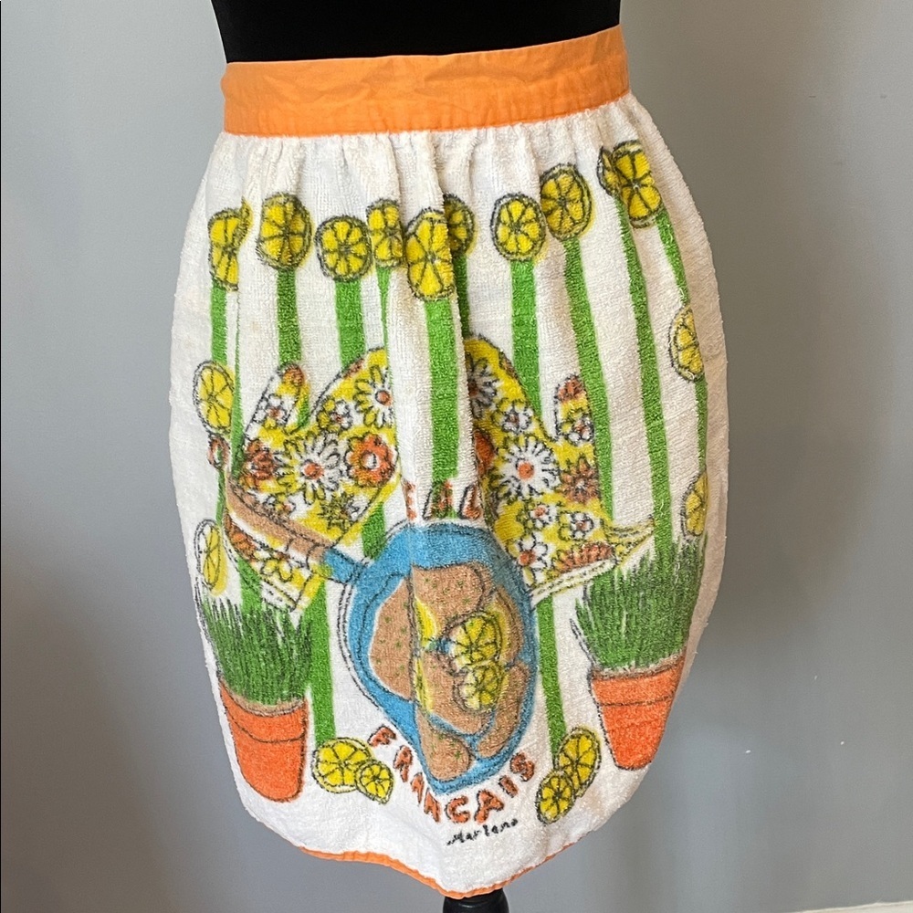 Colorful vintage  Women's apron orange & green Terry cloth lemon design